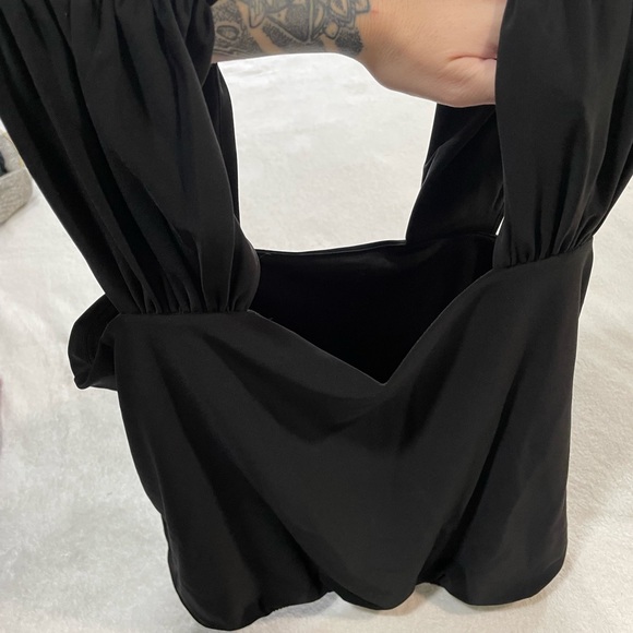 Express Black Blouse - Picture 3 of 4